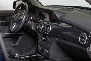 Imagen 17/25 de Mercedes-Benz GLK 350 CDI 4MATIC (2014)