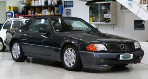 Image 3/36 of Mercedes-Benz 300 SL-24 (1993)