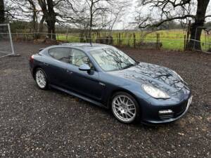 Bild 1/49 von Porsche Panamera (2012)