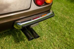 Afbeelding 37/53 van Ferrari 365 GTB/4 Spyder (1971)