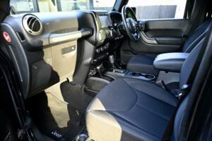 Image 33/50 of Jeep Wrangler 3.6 V6 (2014)