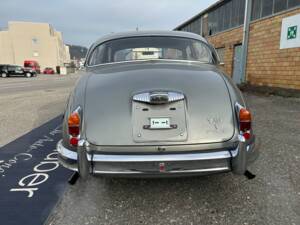 Bild 6/42 von Daimler 2.5 Litre V8 (1967)