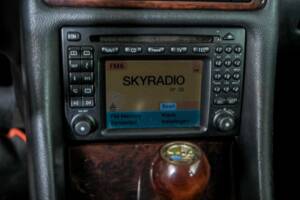 Image 24/50 of Mercedes-Benz CLK 430 (1999)