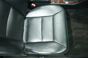 Bild 28/50 von Mercedes-Benz 300 CE-24 3.4 AMG (1993)