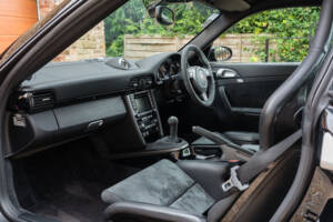 Bild 25/47 von Porsche 911 GT2 (2009)