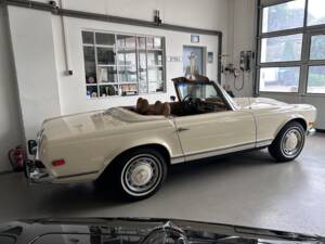 Imagen 6/31 de Mercedes-Benz 280 SL (1969)