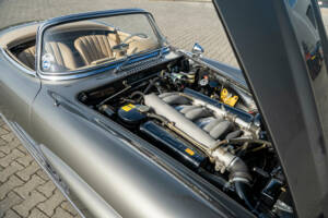 Image 33/38 of Mercedes-Benz 300 SL Roadster (1961)