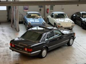 Bild 1/46 von Mercedes-Benz 300 SE (1990)