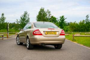 Bild 4/47 von Mercedes-Benz CLK 320 (2003)