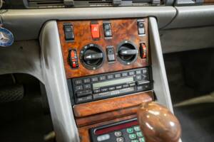 Image 12/27 of Mercedes-Benz 500 SEC (1988)
