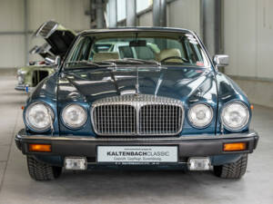 Bild 3/32 von Daimler Double Six (1986)