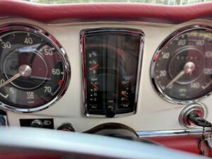 Immagine 38/50 di Mercedes-Benz 280 SL (1968)