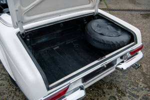 Image 35/36 of Mercedes-Benz 230 SL (1965)