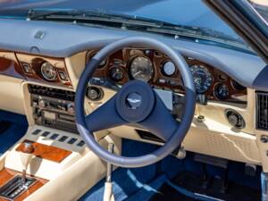 Afbeelding 28/40 van Aston Martin V8 Vantage Volante X-Pack (1989)