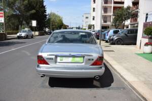 Image 15/33 of Jaguar XJ6 3.2 Executive (1995)