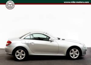 Bild 2/15 von Mercedes-Benz SLK 200 Kompressor (2007)