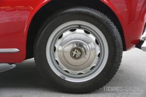 Image 35/68 of Alfa Romeo Giulietta Sprint 1300 (1965)