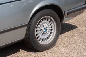 Bild 46/50 von BMW 635 CSi (1984)