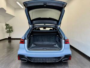 Immagine 12/31 di Audi RS6 Avant (2021)