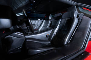 Immagine 23/34 di Lamborghini Countach 25th Anniversary (1989)