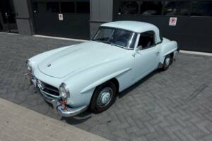 Image 8/43 of Mercedes-Benz 190 SL (1957)