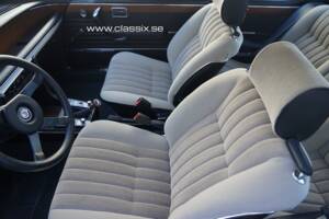 Image 17/37 of BMW 3.0 CSi (1973)