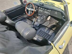 Image 5/12 de Jaguar E-Type (1969)