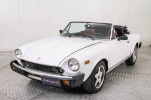 Image 19/50 de FIAT Spider 2000 Pininfarina 50th Anniversary Edition (1979)