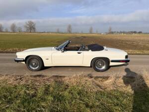 Image 5/8 of Jaguar XJS 5.3 V12 (1992)