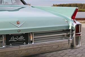 Image 7/29 of Cadillac 62 Convertible (1963)