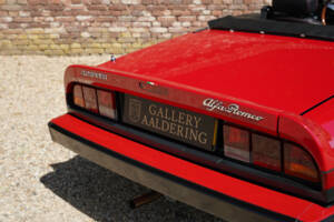 Image 31/50 of Alfa Romeo 2.0 Spider (1990)