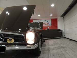 Image 13/15 de Mercedes-Benz 250 SL (1967)