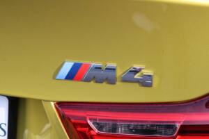 Image 18/98 of BMW M4 (2014)