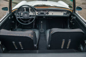 Image 22/36 of Mercedes-Benz 230 SL (1965)