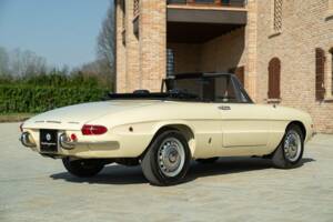 Bild 6/50 von Alfa Romeo 1750 Spider Veloce (1969)