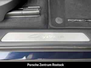 Bild 16/31 von Porsche Cayenne Coupé E-Hybrid (2025)