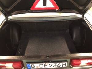 Image 66/66 of Mercedes-Benz 230 CE (1981)