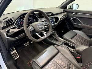 Image 14/28 of Audi RS Q3 (2019)