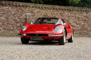 Image 41/50 of Ferrari Dino 246 GTS (1974)