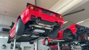 Image 24/33 of Ferrari Mondial 3.2 (1986)