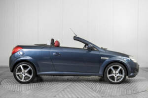 Image 10/50 de Opel Tigra TwinTop 1.4 Twinport (2006)