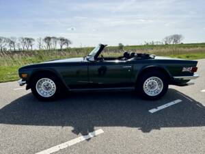 Immagine 8/8 di Triumph TR 6 (1976)