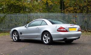 Image 3/41 of Mercedes-Benz SL 350 (2007)
