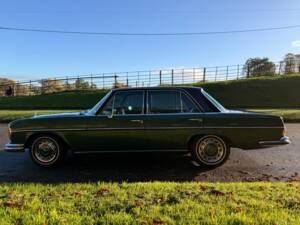Bild 8/37 von Mercedes-Benz 280 SE 3,5 (1972)