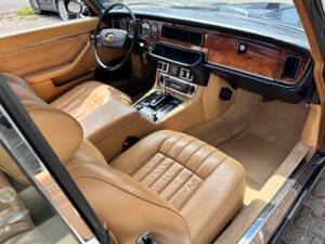 Immagine 15/24 di Jaguar XJ 6 C 4.2 (1977)