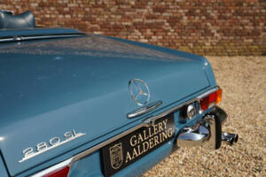 Image 19/50 of Mercedes-Benz 280 SL (1968)
