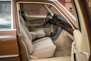 Image 35/81 of Mercedes-Benz 280 SE (1979)