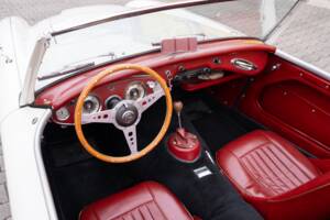 Image 16/72 de Austin-Healey 3000 Mk II (BJ7) (1962)