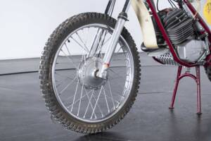 Image 43/50 of SWM DUMMY (1972)