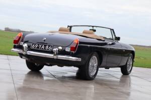 Afbeelding 15/50 van MG MGB (1973)